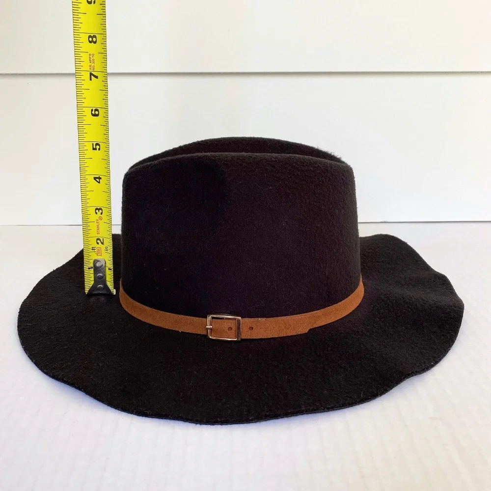Black Hat with Faux Suede Band